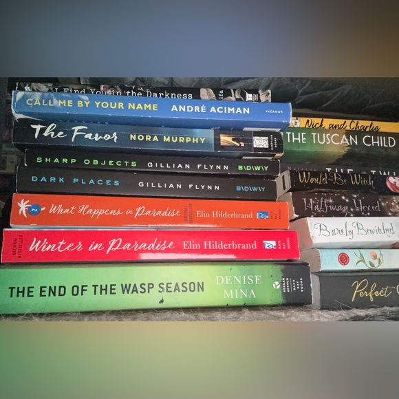 Paperback Books - Picture 4 of 9